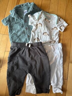 Kyte baby Sage Trim & Charcoal Pants Infant Set - 4 pieces